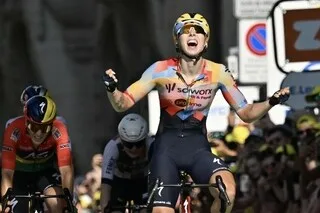 TOUR DE FRANCE FEMMES. LE CLASSEMENT GÉNÉRAL APRÈS LA PREMIÈRE ÉTAPE REMPORTÉE PAR LORENA WIEBES