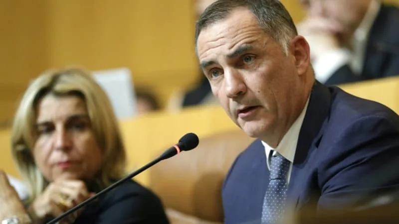 « LOURD DE CONSÉQUENCES »: GILLES SIMEONI S’INQUIÈTE D’UN ÉCHEC DU PROJET D’AUTONOMIE DE LA CORSE À L’ASSEMBLÉE NATIONALE