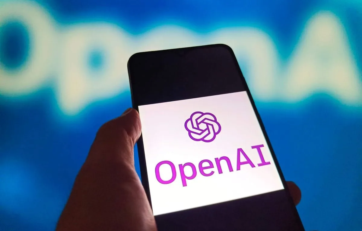 IA : CRITIQUÉE, OPENAI LANCE UNE VERSION DE CHATGPT POUR LES ADOLESCENTS