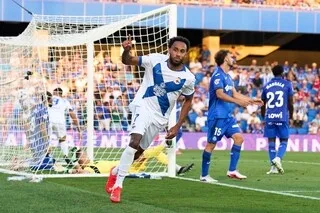 FOOTBALL. UNE NOUVELLE FOIS BUTEUR AVEC LE DEPORTIVO LA COROGNE, PIERRE-EMERICK AUBAMEYANG ÉGALE ZLATAN IBRAHIMOVIC