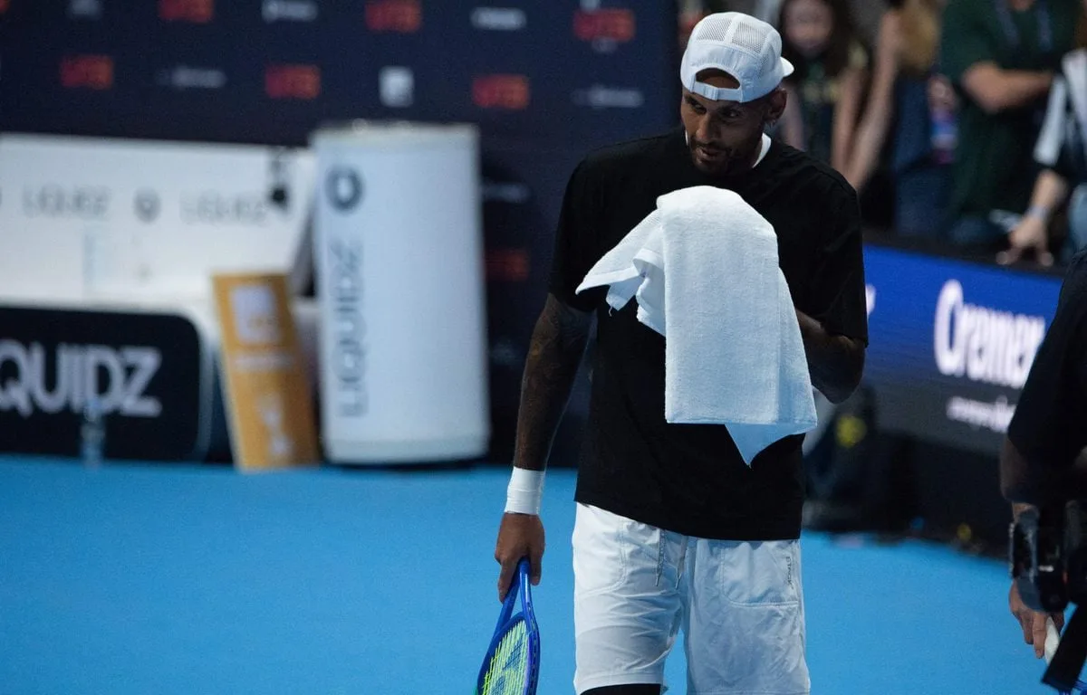NICK KYRGIOS SUSPENDU APRÈS AVOIR ÉTÉ CONTRÔLÉ POSITIF À LA COCAÏNE, « JE SUIS DÉÇU DE MOI-MÊME »