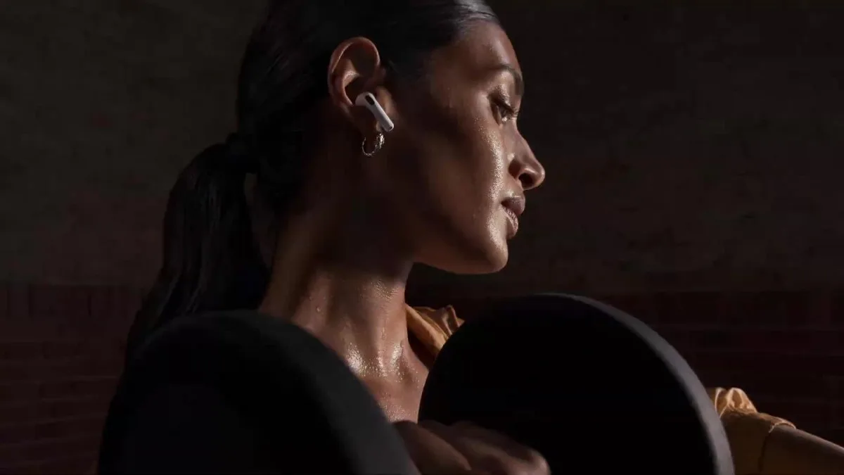 AIRPODS 5 OFFICIELS : ANC POUR TOUS, VOLUME SUR LA TIGE ET 30 DOLLARS DE MOINS, CE QUI CHANGE VRAIMENT FACE AUX AIRPODS 4