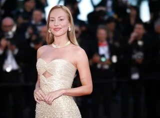 L’ACTRICE ESTER EXPÓSITO DÉNONCE « DES RUMEURS ABSURDES » SUR SON « HISTOIRE » AVEC KYLIAN MBAPPÉ ET VEUT PORTER PLAINTE