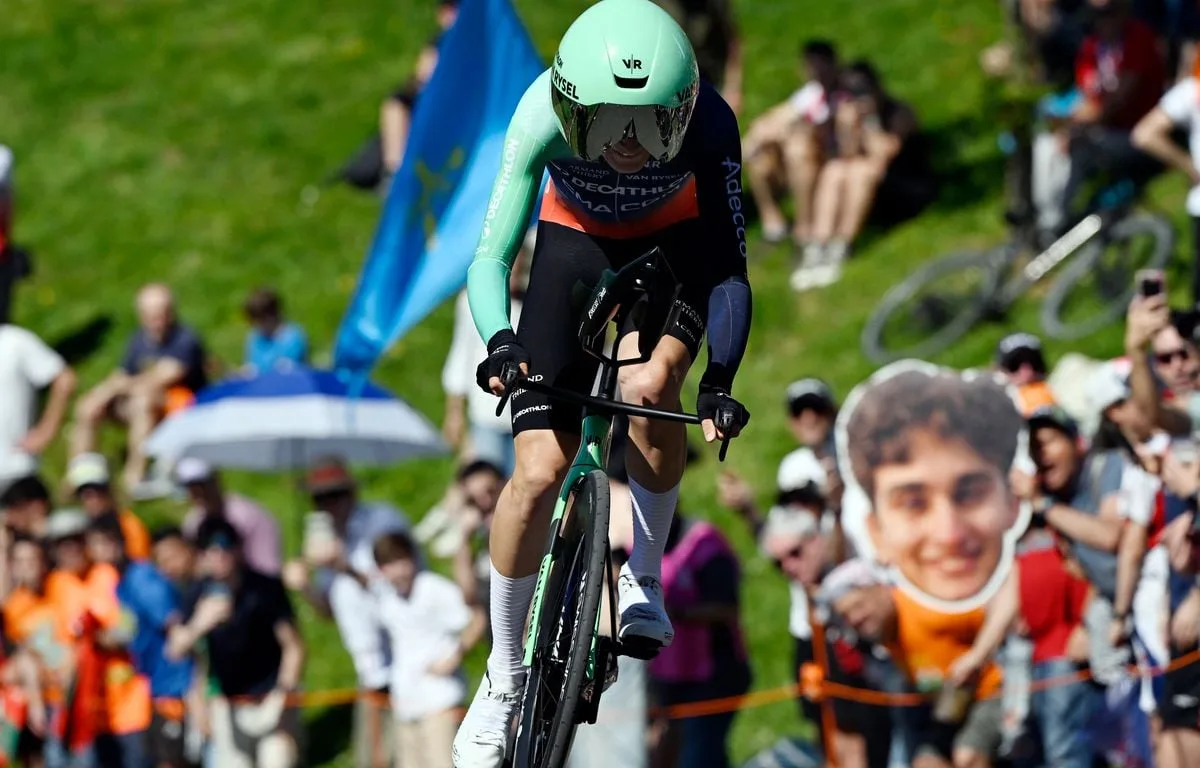 EN DIRECT TOUR DE FRANCE : JOUR DE VÉRITÉ POUR PAUL SEIXAS… PEUT-ÊTRE UN TOURNANT DANS LA COURSE AU PODIUM… SUIVEZ LE CHRONO AVEC NOUS…