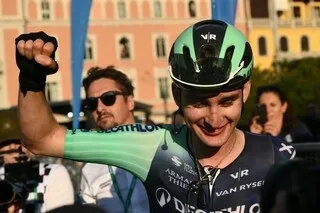 CYCLISME. « MES JAMBES ME FAISAIENT RÊVER » : PAUL SEIXAS SAVOURE SON SUCCÈS HISTORIQUE SUR LE TOUR DE LOMBARDIE
