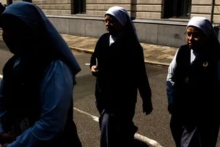 « UNE GUERRE SAINTE » : EN ITALIE, DES RELIGIEUSES SE BATTENT POUR CONSERVER LEUR « BEACH CLUB »