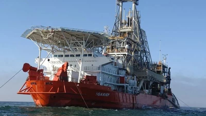 DES ENGRAIS CACHÉS DANS LES SÉDIMENTS AU FOND DE L’OCÉAN ATLANTIQUE : LA NAMIBIE OUVRE LA VOIE À L’EXTRACTION DE PHOSPHATE DANS SES MARINS, UNE PREMIÈRE MONDIALE
