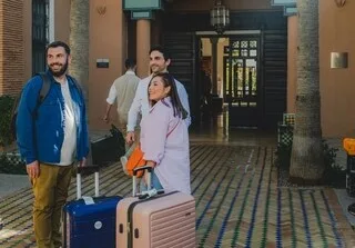 « CAMPING PARADIS » : LAURENT OURNAC RACONTE UN TOURNAGE « COMPLEXE » AU MAROC