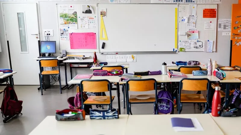 « UNE SITUATION INGÉRABLE »: DANS LES ALPES, UNE ÉCOLE EST EN GRÈVE APRÈS QU’UN ÉLÈVE A FRAPPÉ SON ENSEIGNANTE