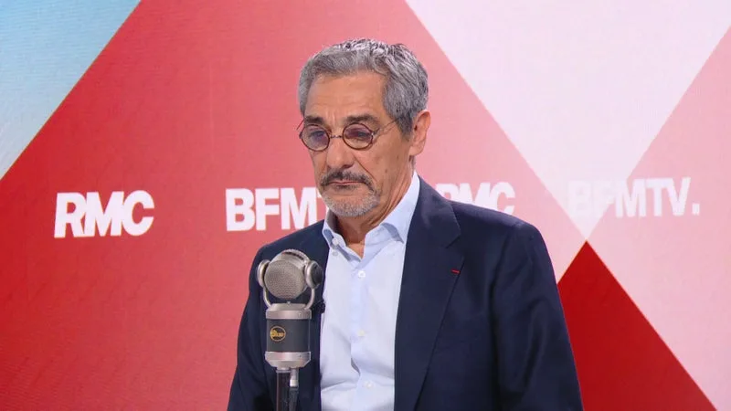 « SI C’ÉTAIT AUSSI SIMPLE QUE ÇA, VOUS NE CROYEZ PAS QU’ON NE L’AURAIT PAS FAIT? »: SERGE PAPIN TACLE MICHEL-EDOUARD LECLERC QUI PROPOSE SA SOLUTION POUR FAIRE BAISSER LES CARBURANTS