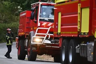 INCENDIES : DANS L’AUDE, UN FEU A PARCOURU PRÈS DE 100 HECTARES APRÈS AVOIR ÉTÉ DÉCLENCHÉ PAR UN ACCIDENT DE LA ROUTE