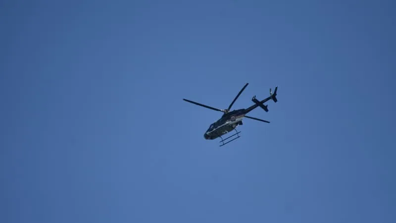 COLLISION ENTRE UN PETIT AVION ET UN HÉLICOPTÈRE DE LA POLICE AUX ÉTATS-UNIS, UN MORT ET DEUX BLESSÉS