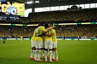 VIDÉO. COUPE DU MONDE : LE BRÉSIL DÉROULE, L’AFRIQUE DU SUD COMPOSTE SON BILLET… LE RÉSUMÉ DES MATCHES DE MERCREDI