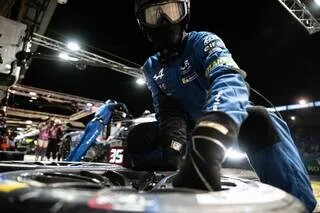 24H DU MANS 2026. « ON PLEURE COMME DES MADELEINES À L’ARRIVÉE CHAQUE ANNÉE » : L’ÉMOTION DU PATRON D’ALPINE