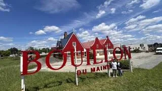 « CINQ OUVERTURES D’ICI LA FIN DE L’ANNÉE » : COMMENT DEUX AMIS D’ENFANCE LANCENT UNE FRANCHISE DE RESTAURANTS BOUILLONS