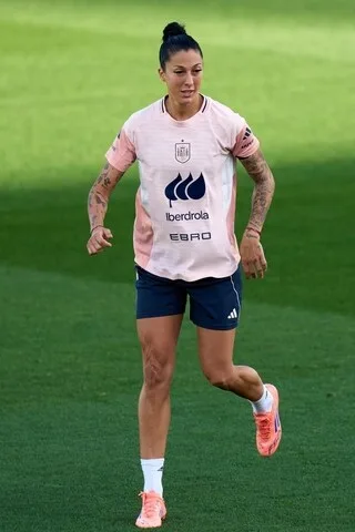 FOOTBALL. LA CHAMPIONNE DU MONDE ESPAGNOLE JENNI HERMOSO QUITTE LE CLUB MEXICAIN DES TIGRES