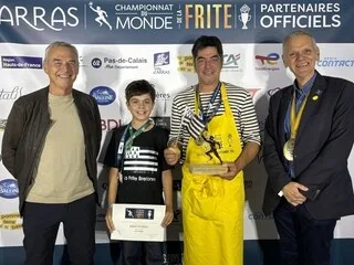 « TOUT LE MONDE VEUT LES GOÛTER » : CE BRETON A REMPORTÉ LE TITRE DE FRITE FAMILIALE AU CHAMPIONNAT DU MONDE D’ARRAS