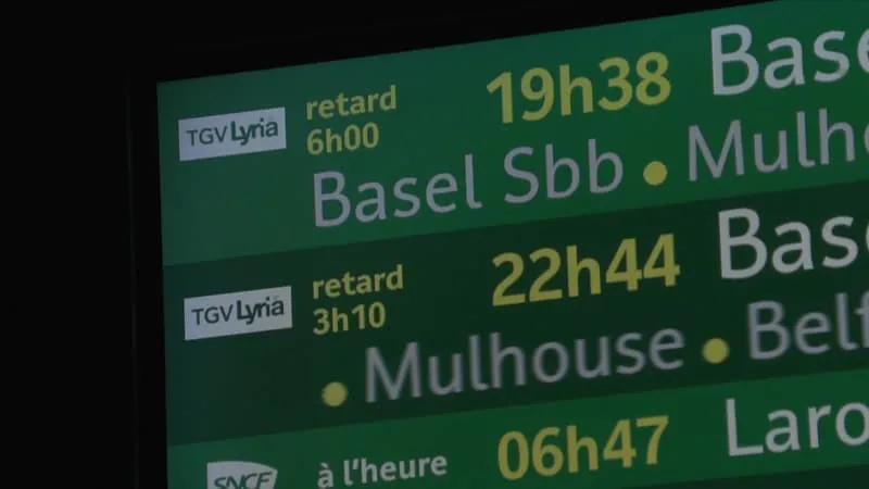« ON NE RESPIRAIT PLUS »: LE VOYAGE CAUCHEMARDESQUE DES PASSAGERS D’UN TGV PARIS-BÂLE BLOQUÉ SUR LES VOIES SANS CLIMATISATION