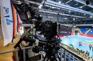 HANDBALL. « CE N’ÉTAIT PEUT-ÊTRE PAS LA BONNE OPTION » : LES LIGUES DES CHAMPIONS ONT FRÔLÉ L’ÉCRAN NOIR