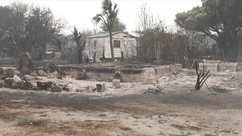 INCENDIES EN FRANCE: SI VOUS HABITEZ DANS LES ZONES TOUCHÉES, ALLEZ-VOUS ÊTRE REMBOURSÉ PAR VOTRE ASSURANCE?