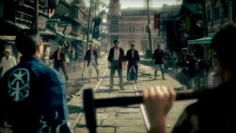 « STRANGER THAN HEAVEN »: L’EXPÉDITION BRUTE ET PERSONNELLE D’UN STUDIO, QUI VEUT « EXPLORER LES ZONES D’OMBRE ET DE LUMIÈRE » DU JAPON ET ENFIN S’AFFRANCHIR DE SA SÉRIE YAKUZA
