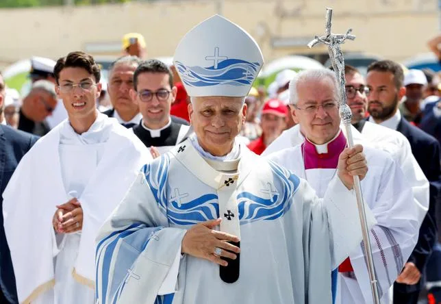 À LAMPEDUSA, LE PAPE LÉON XIV APPELLE L’UE À “PROTÉGER ET À INTÉGRER LES MIGRANTS”