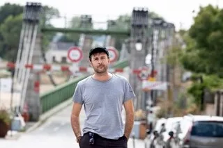 « CET ENDROIT A QUELQUE CHOSE DE SPÉCIAL » : CE CINÉASTE A TOURNÉ UN FILM AVEC LÉA SEYDOUX SUR UN PONT DU MAINE-ET-LOIRE