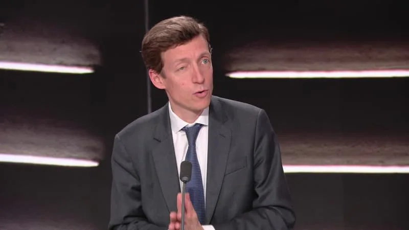 CANICULE: LE MINISTRE DE L’ÉDUCATION NATIONALE AFFIRME QUE LES EXAMENS DU BREVET ET DU BAC « NE SE DÉROULERONT QUE LE MATIN » EN 2027