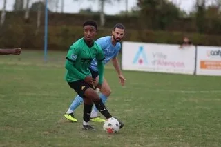 FOOTBALL – NATIONAL 2. « ON A ÉTÉ ABSENT DANS L’IMPACT DÉFENSIF » : L’US ALENÇON CORRIGÉ PAR LES SABLES