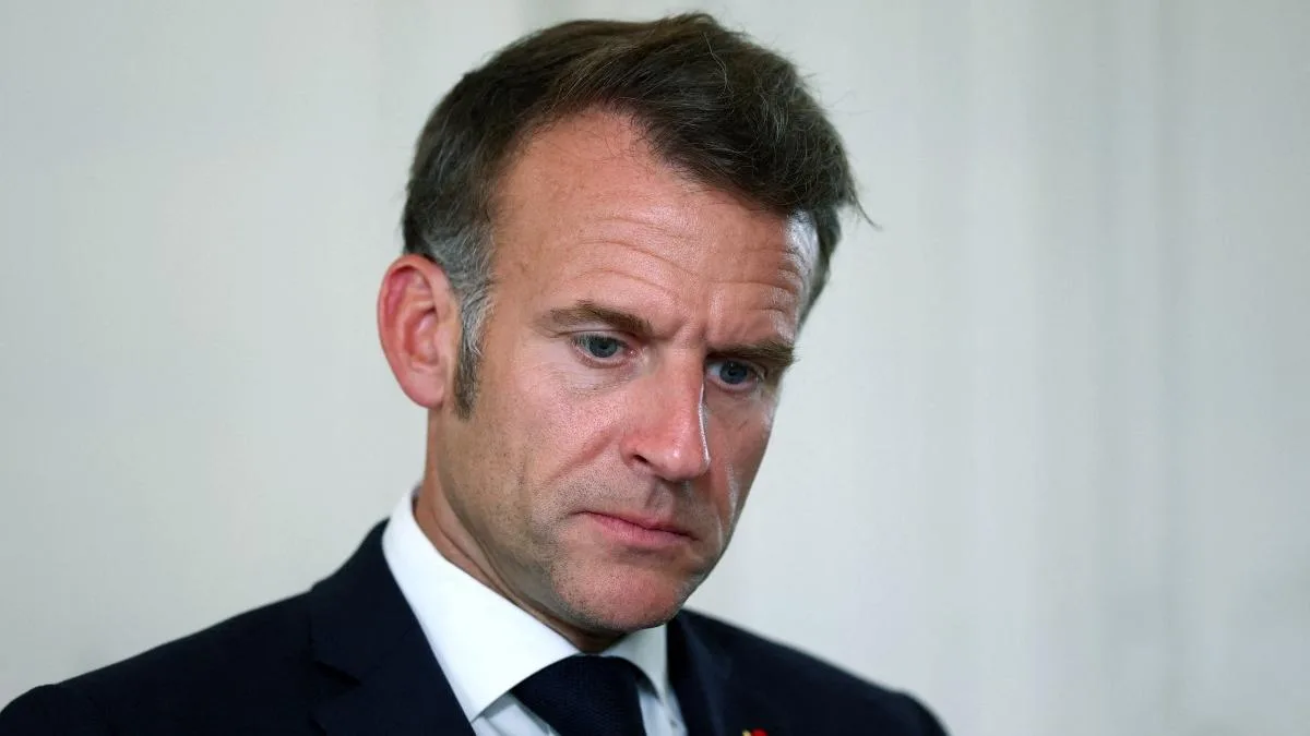 MACRON ÉTRILLE LA MESURE SUR LES « HUBS DE RETOUR » ADOPTÉE AU PARLEMENT EUROPÉEN : « PAS NOTRE EUROPE »