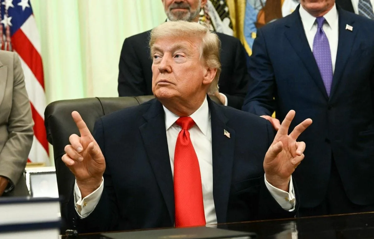 EN DIRECT GUERRE AU MOYEN-ORIENT : TRUMP ANNONCE (ENCORE) UN « TRÈS BON ACCORD », L’IRAN RÉFLÉCHIT MAIS NE CÉDERA PAS ORMUZ…