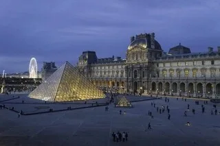 POINT DE VUE. L’ÉTAT ENCOURAGE-T-IL LE TOURISME EN FRANCE ?