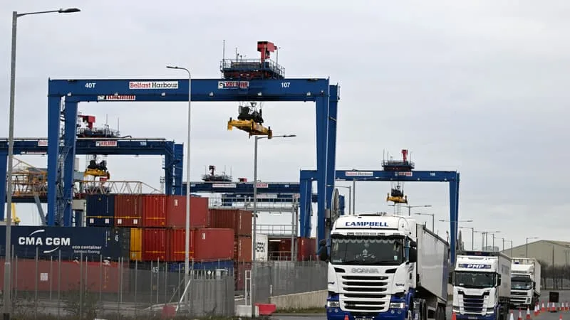 LA CROISSANCE DU ROYAUME-UNI RALENTIT MAIS LA SIENNE NE FAIT QU’ACCÉLÉRER DEPUIS 10 ANS: COMMENT L’IRLANDE DU NORD A SU TIRER PROFIT DU BREXIT GRÂCE À SON STATUT PARTICULIER
