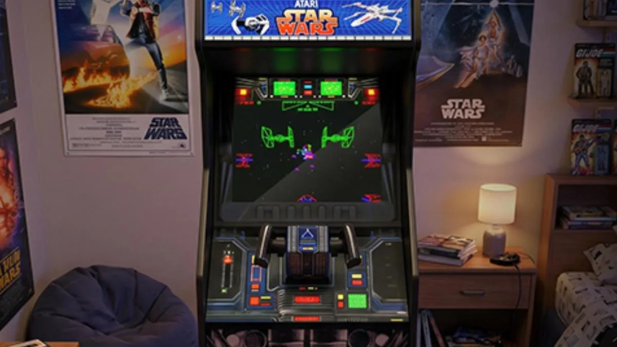 MANCHE DE VOL ET TRILOGIE ORIGINALE : LA BORNE D’ARCADE STAR WARS D’ARCADE1UP PERD 41 % DE SON PRIX