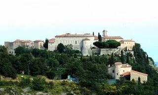 LA CHAPELLE DE CE « PLUS BEAU VILLAGE DE FRANCE », JOYAU DE L’ARCHITECTURE ROMANE, EST RÉHABILITÉE GRÂCE AUX DONS