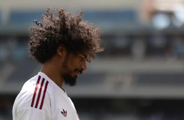 AKRAM AFIF, L’“ICÔNE” DE L’ÉQUIPE DU QATAR QUI ESPÈRE FAIRE MIEUX QU’EN 2022