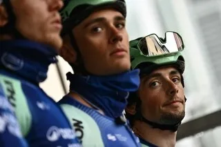 « JE N’AI QU’UNE ENVIE, DORMIR » : VICTOR LAFAY LÈVE LE VOILE SUR SA MYSTÉRIEUSE SAISON BLANCHE AVEC UNIBET ROSE ROCKETS