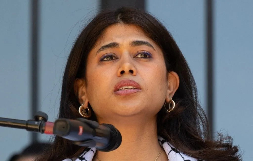 RIMA HASSAN DÉPOSE PLAINTE CONTRE LAURENT NUÑEZ DEVANT LA COUR DE JUSTICE DE LA RÉPUBLIQUE