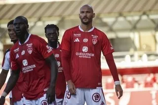 LE MANS FC – STADE BRESTOIS. « ILS VONT ÊTRE DANS NOTRE CHAMPIONNAT » : POUR LES TI-ZEFS, ATTENTION AU FAUX DÉPART