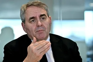 XAVIER BERTRAND OFFICIALISE SA CANDIDATURE À L’ÉLECTION PRÉSIDENTIELLE DE 2027