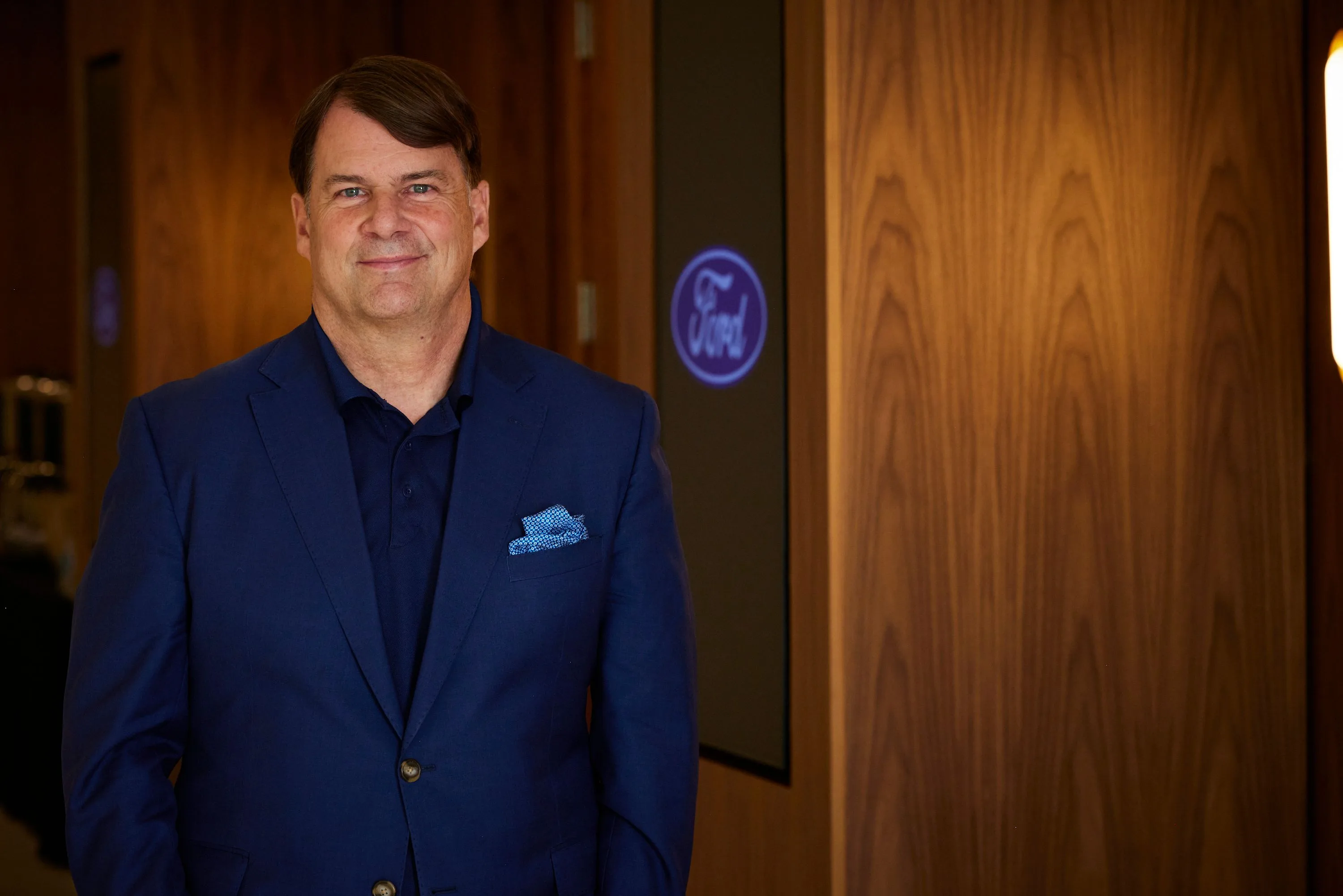 VOITURE ÉLECTRIQUE : POUR JIM FARLEY (FORD), L’EUROPE A DÉJÀ PERDU FACE AUX CONSTRUCTEURS CHINOIS
