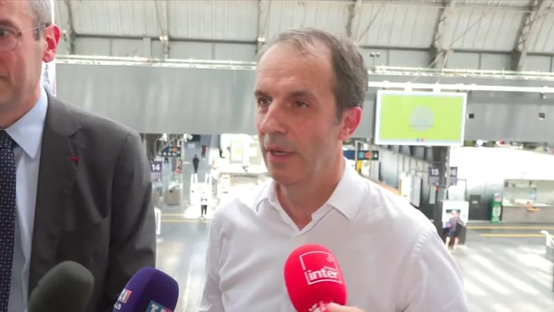 SI LA CLIM’ COUPE, « LE TRAIN SERA ÉVACUÉ EN 30 MINUTES »: FACE À LA CANICULE, LA SNCF VA PERMETTRE AUX VOYAGEURS D’ÉCHANGER OU D’ANNULER LEURS BILLETS GRATUITEMENT
