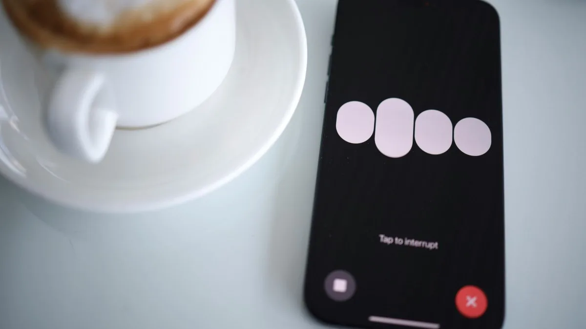 APPLE ATTAQUE OPENAI EN JUSTICE POUR ESPIONNAGE INDUSTRIEL : LES SECRETS DE L’IPHONE PILLÉS POUR CONCEVOIR LE SMARTPHONE CHATGPT