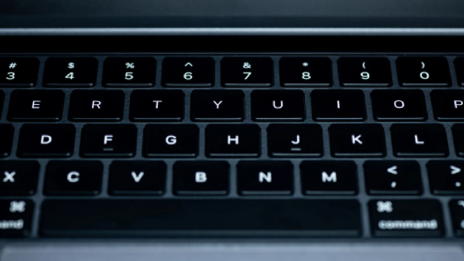 COMMENT FAIRE LES MAJUSCULES ACCENTUÉES (À, É, È, Ç, Î, Ô, Û, Œ) SUR PC, MAC OU SMARTPHONE ?