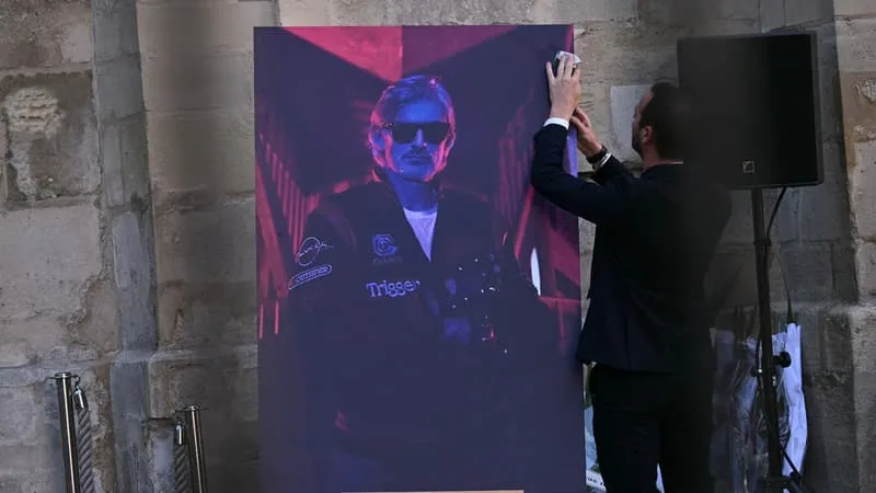 KAVINSKY: QUENTIN DUPIEUX, ROMAIN GAVRAS ET THOMAS BANGALTER PRÉSENTS AUX OBSÈQUES DU DJ À PARIS