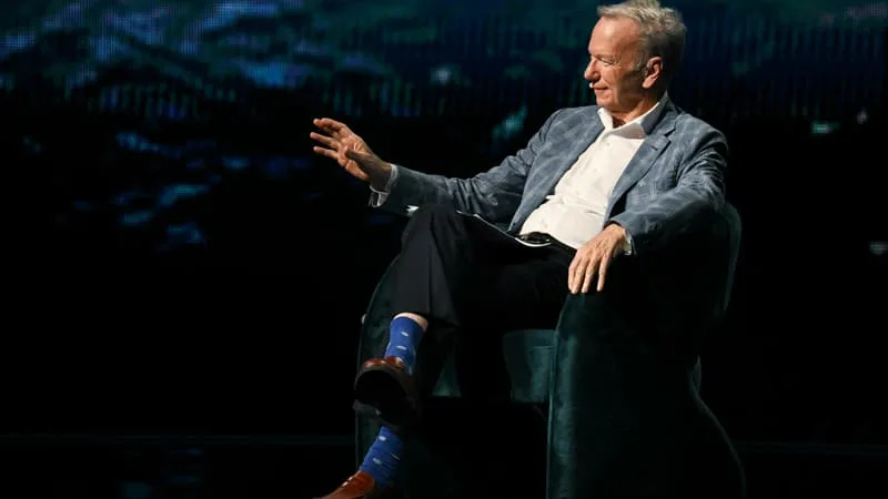 « JE SUIS DÉSORMAIS INFORMATICIEN ET MARCHAND D’ARMES »: ERIC SCHMIDT, L’ANCIEN PDG DE GOOGLE QUI DONNE À L’UKRAINE LES MOYENS DE FRAPPER LA RUSSIE EN PROFONDEUR (ET D’ISOLER LA CRIMÉE)