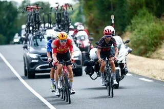TOUR DE FRANCE. « J’AI ESSAYÉ, MAIS ÇA N’ALLAIT PAS… » : JULIAN ALAPHILIPPE S’ÉCHAPPE PUIS SE FAIT LÂCHER