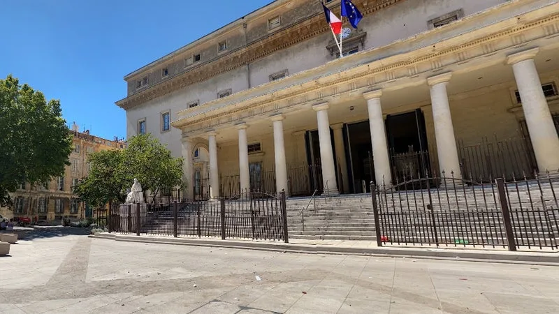 « J’AI JAMAIS RATÉ QUELQU’UN »: LE PROCÈS DE LA FIGURE DU NARCOBANDITISME MARSEILLAIS CHRISTOPHER AOUNI S’OUVRE POUR QUATRE SEMAINES