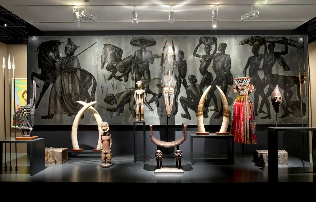 BORDEAUX REFUSE UN LEGS D’OBJETS D’ART ORIGINAIRES DE SEPT PAYS D’AFRIQUE POUR HÂTER LEUR RESTITUTION