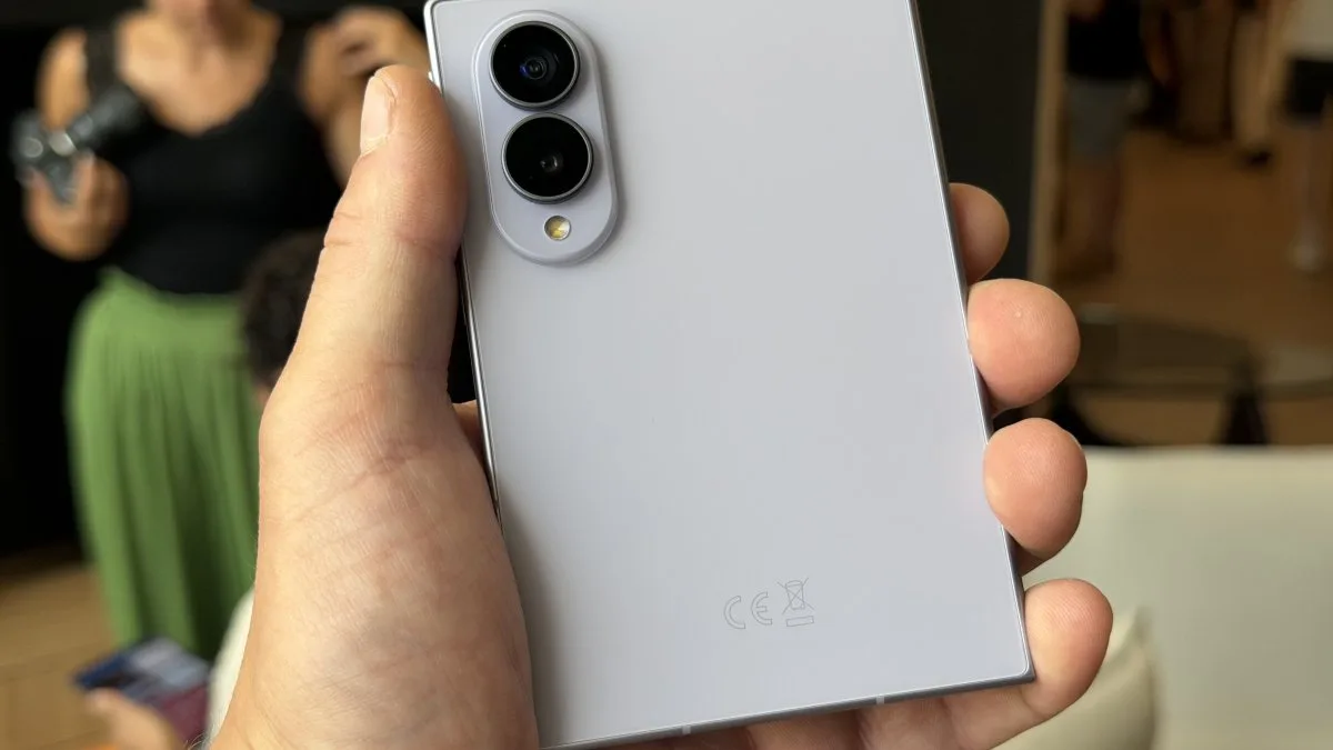 C’EST CHEZ FNAC ET DARTY QUE VOUS TROUVEREZ LA MEILLEURE OFFRE POUR LE SAMSUNG GALAXY Z FOLD 8 : JUSQU’À 600 € DE REMISE